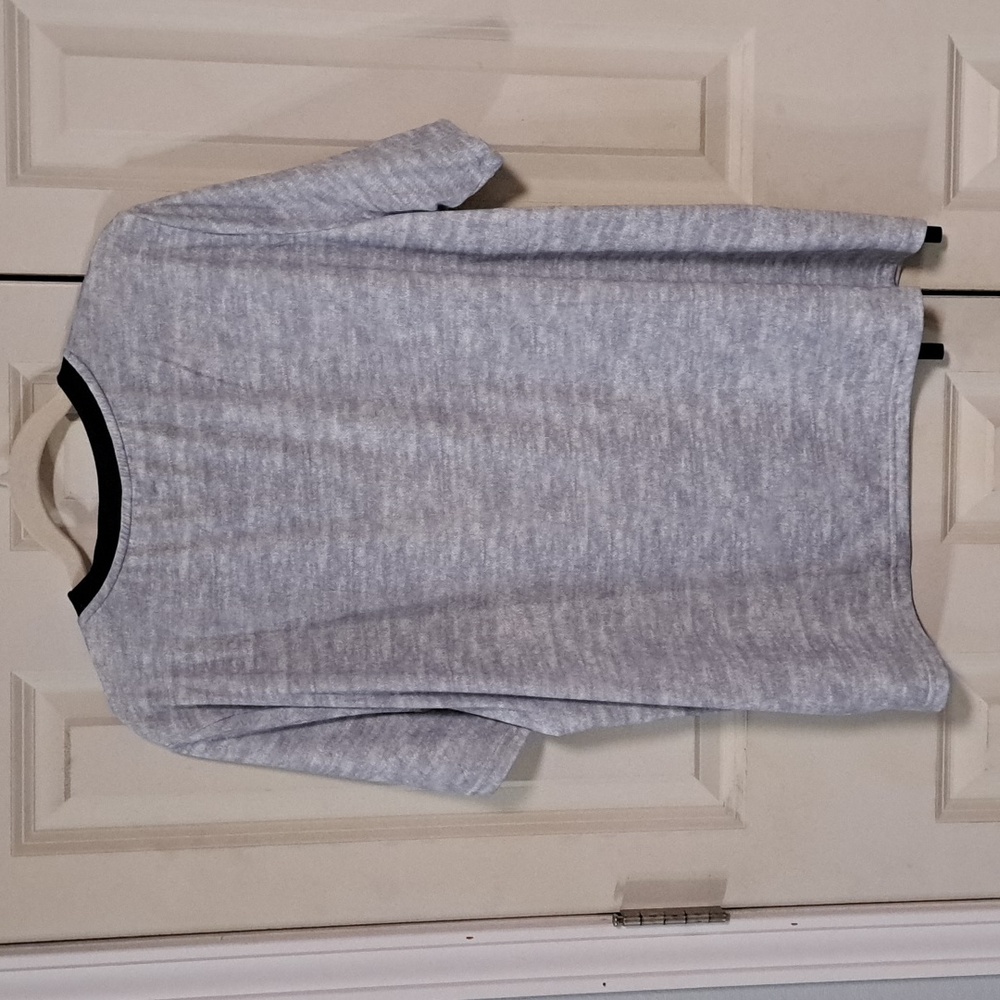 Nwt Stylish Black and Gray Womens Top - Picture 2 of 2